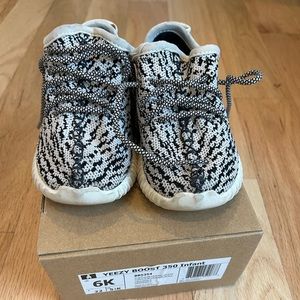Yeezy boost Infant Turtle Dove Sneakers